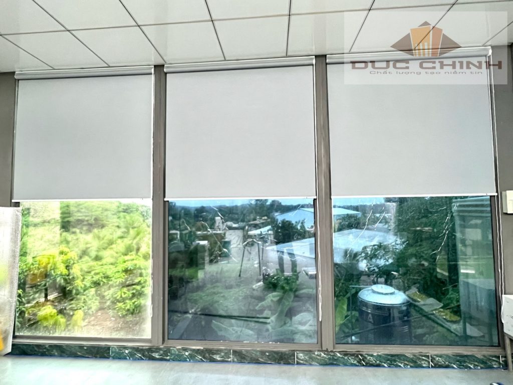 Rèm cuốn biên hoà